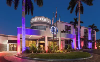 Doubletree by Hilton Fort Myers at Bell Tower Shops
