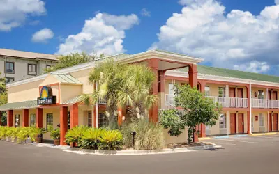 Days Inn by Wyndham Fort Walton Beach