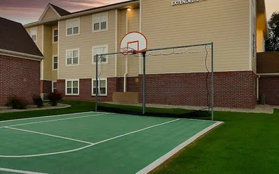 MainStay Suites Appleton Airport - Fox River Mall Area