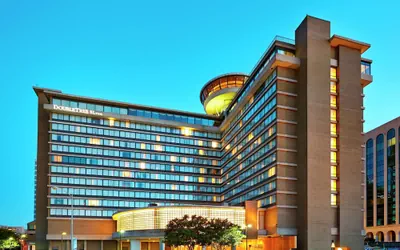 DoubleTree by Hilton Washington DC - Crystal City