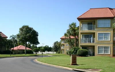 Parc Corniche Condominium Suite Hotel