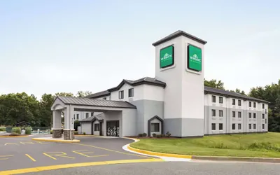 Wingate by Wyndham Salisbury