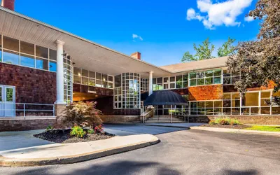 Best Western Plus The Inn & Suites At The Falls