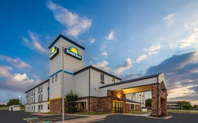 Days Inn by Wyndham Tulsa Central