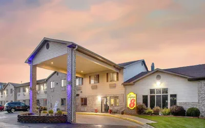 Super 8 by Wyndham Big Rapids