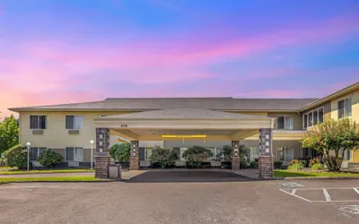 Comfort Suites Near Vancouver Mall