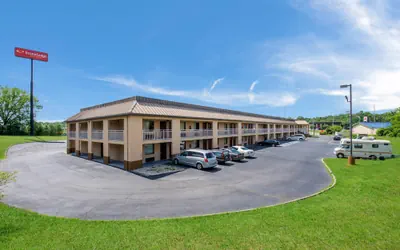 Econo Lodge Inn & Suites Knoxville East
