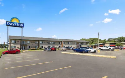 Days Inn by Wyndham Winona