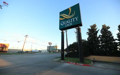 Quality Inn DFW Airport North