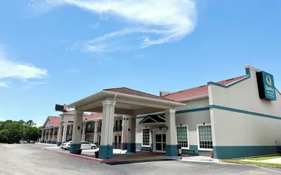 Quality Inn & Suites Greenville I-65