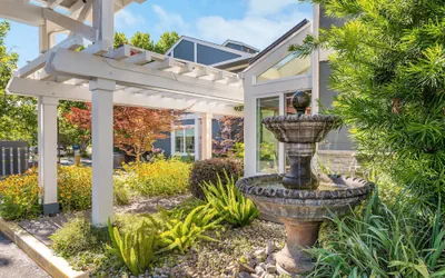 UpValley Inn & Hot Springs Napa Valley, an Ascend Collection Hotel