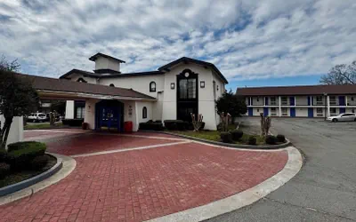 Budget Host Inn- Medical Center