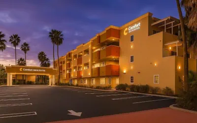 Comfort Inn & Suites Huntington Beach
