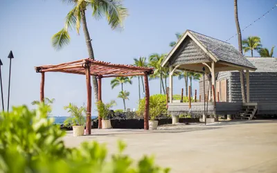 Courtyard by Marriott King Kamehameha's Kona Beach Hotel