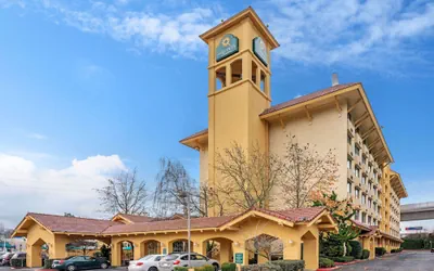 La Quinta Inn & Suites by Wyndham Seattle Sea-Tac Airport