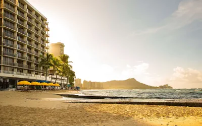 OUTRIGGER Reef Waikiki Beach Resort