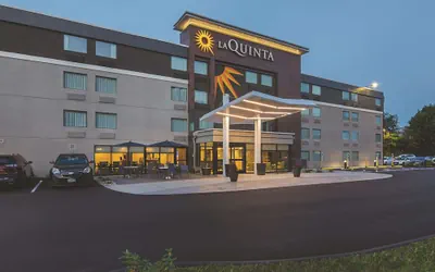 La Quinta Inn & Suites by Wyndham Portland DT/Maine Med