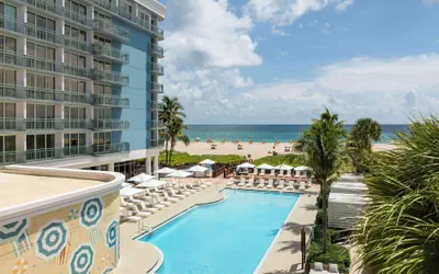 The Singer Oceanfront Resort, Curio Collection by Hilton