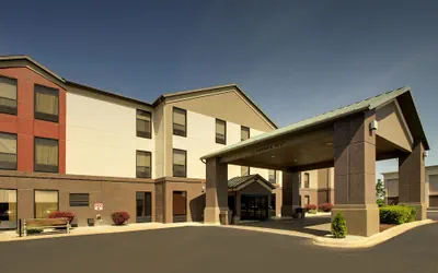 Holiday Inn Express & Suites Lebanon by IHG