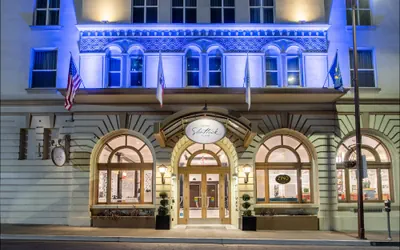 Hotel Shattuck Plaza