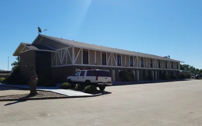 Super 8 by Wyndham Bentonville