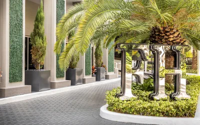 Fortune House Hotel Suites