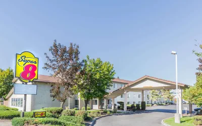 Super 8 by Wyndham Bend