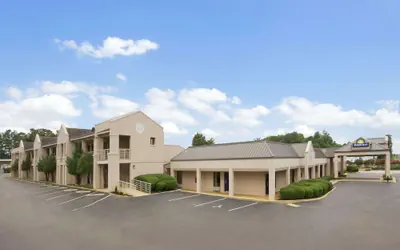 Days Inn by Wyndham Alexander City