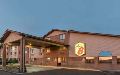 Super 8 by Wyndham Portsmouth