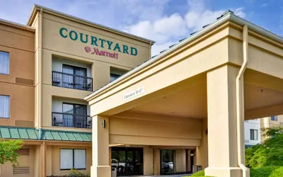 Courtyard by Marriott Dalton