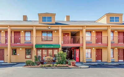 Quality Inn Bessemer I-20 exit 108