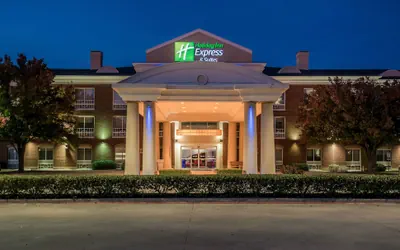 Holiday Inn Express & Suites Plano West - Frisco by IHG