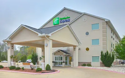 Holiday Inn Express Hotel & Suites by IHG