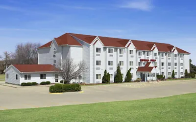 Ramada Limited by Wyndham, Bloomington I-55 & I-74 IL