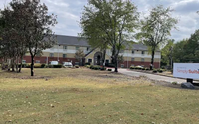 Sonesta Simply Suites Memphis