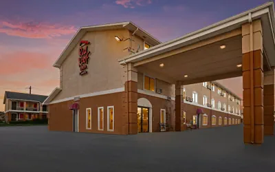 Red Roof Inn & Suites Denton