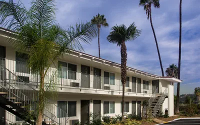 Hotel Iris - San Diego