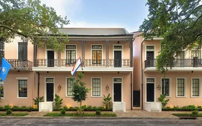 Garden District Hotel