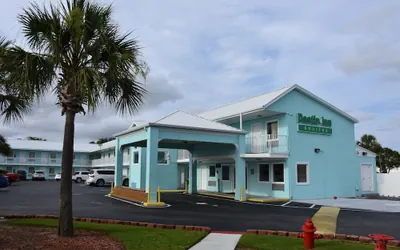 Destin Inn and Suites