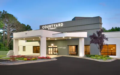 Courtyard by Marriott Charlotte Airport LoSo