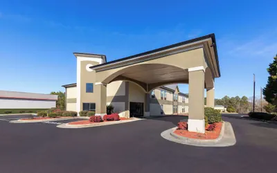 Baymont by Wyndham Creedmoor