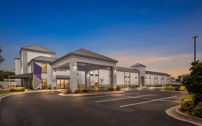 Spark by Hilton Spring Lake Fayetteville