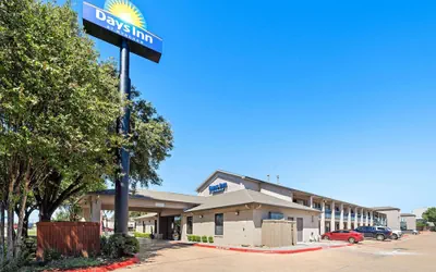 Days Inn by Wyndham Round Rock
