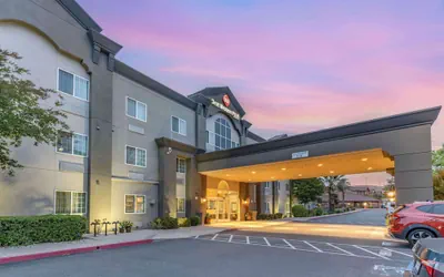 Best Western Plus Vineyard Inn