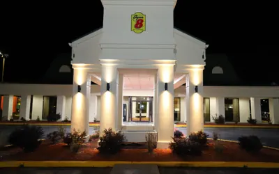 Super 8 by Wyndham Florence SC I-95 North / Hwy 76