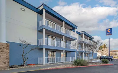 Comfort Suites Red Bluff near I-5