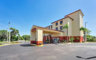 Wingate by Wyndham Leesburg Florida