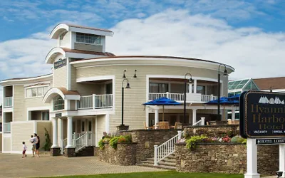 Hyannis Harbor Hotel