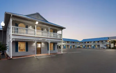 Super 8 by Wyndham Foley