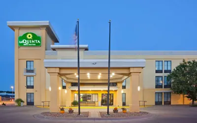 La Quinta Inn & Suites by Wyndham Salina